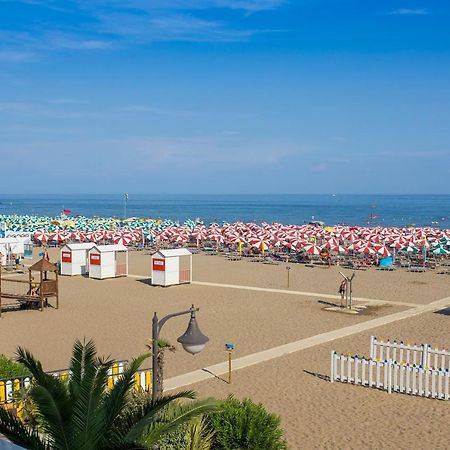 Casa Lina Apartment Каорле Екстериор снимка
