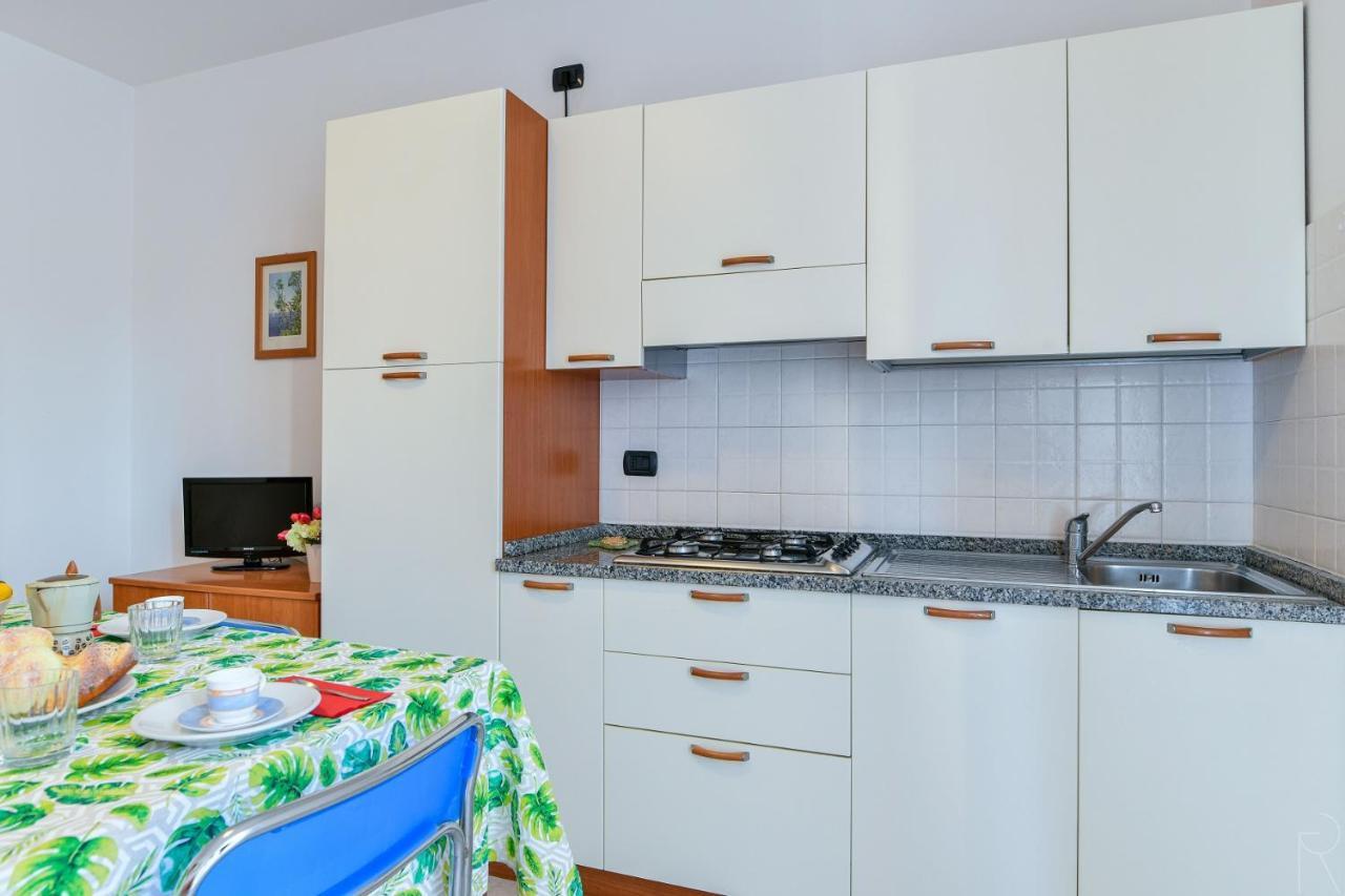 Casa Lina Apartment Каорле Екстериор снимка