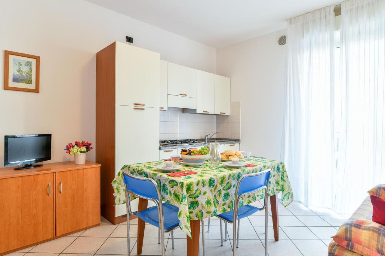 Casa Lina Apartment Каорле Екстериор снимка